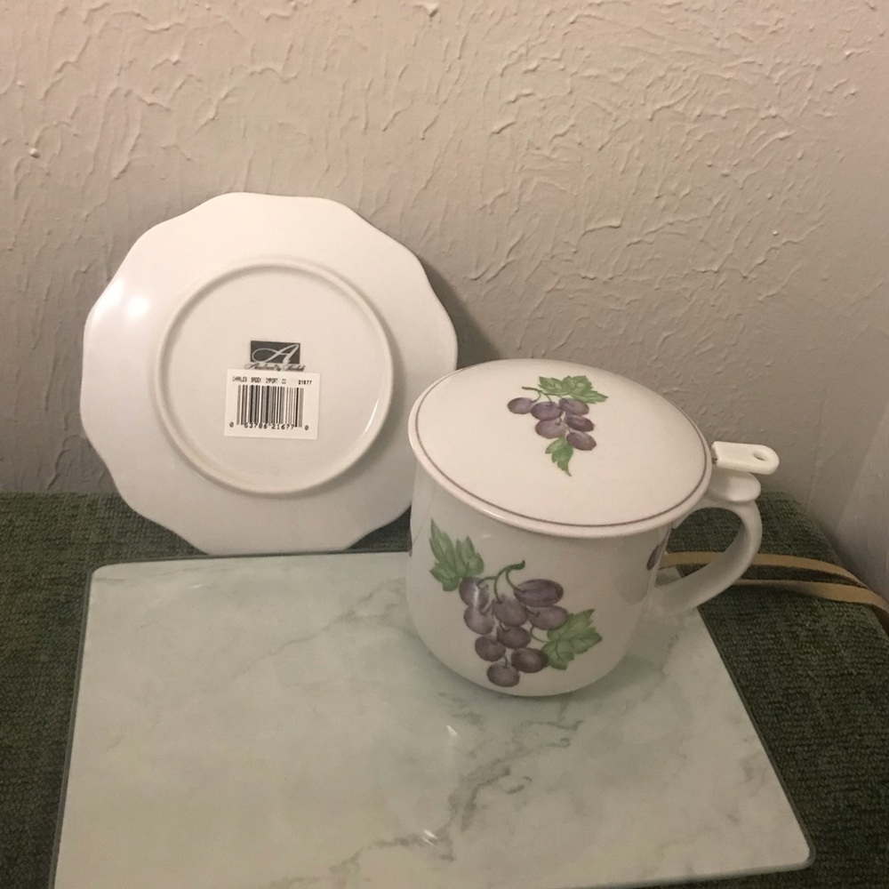 Andrea Sadek Tea and Steeper Cup with Saucer - Picture 9 of 9